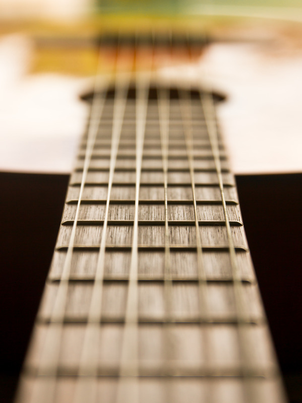 Accordatore Chitarra Classica: I Migliori 5 per Suonare Benissimo accordatore chitarra classica migliore