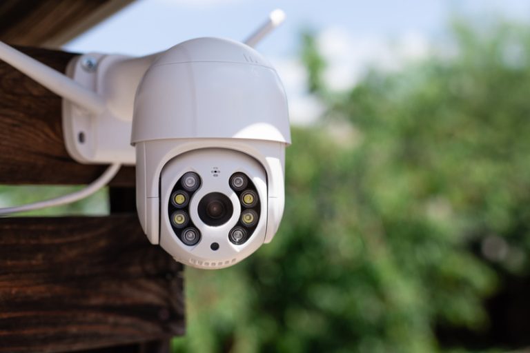 Come Scegliere una Telecamera per Esterno: Consigli Pratici Come scegliere una telecamera per esterno
